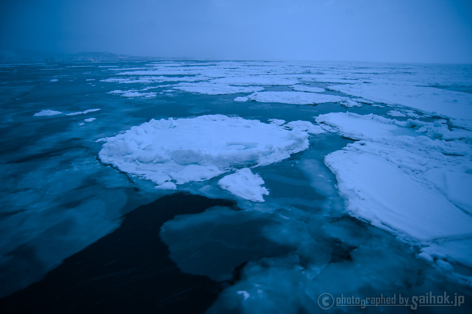 —オホーツクの神秘— 流氷を見ずにいられない！
