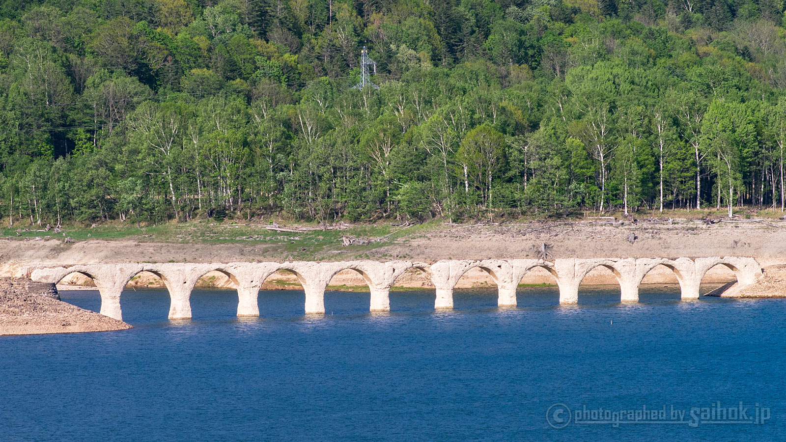 絶景ドライブなら！三国峠～北海道遺産タウシュベツ川橋梁